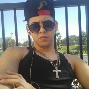 Meet your Posher, Edilberto